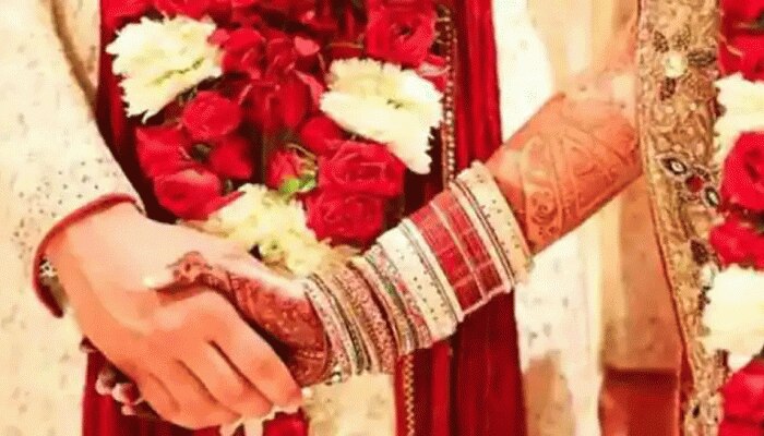 अबूझ सावे ने बढ़ाई पुलिस प्रशासन की सिरदर्दी! Chomu उपखंड में आज हो रहीं 51 शादियां अबूझ सावे ने बढ़ाई पुलिस प्रशासन की सिरदर्दी! Chomu उपखंड में आज हो रहीं 51 शादियां