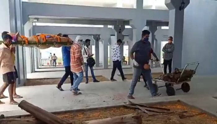 ମହାପ୍ରସ୍ଥାନମ ଢାଞ୍ଚାରେ ସ୍ୱର୍ଗଦ୍ୱାର; ପବିତ୍ର ଦିନରେ ଶବଦାହର ଶୁଭାରମ୍ଭ, ଜଣନ୍ତୁ କଣ ରହିଛି ବିଶେଷତ୍ୱ ମହାପ୍ରସ୍ଥାନମ ଢାଞ୍ଚାରେ ସ୍ୱର୍ଗଦ୍ୱାର; ପବିତ୍ର ଦିନରେ ଶବଦାହର ଶୁଭାରମ୍ଭ, ଜଣନ୍ତୁ କଣ ରହିଛି ବିଶେଷତ୍ୱ
