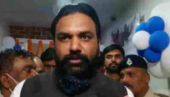 मंत्री सम्राट चौधरी ने किया खड़गपुर का दौरा, लोगों को कोरोना टीके के लिए किया प्रेरित मंत्री सम्राट चौधरी ने किया खड़गपुर का दौरा, लोगों को कोरोना टीके के लिए किया प्रेरित