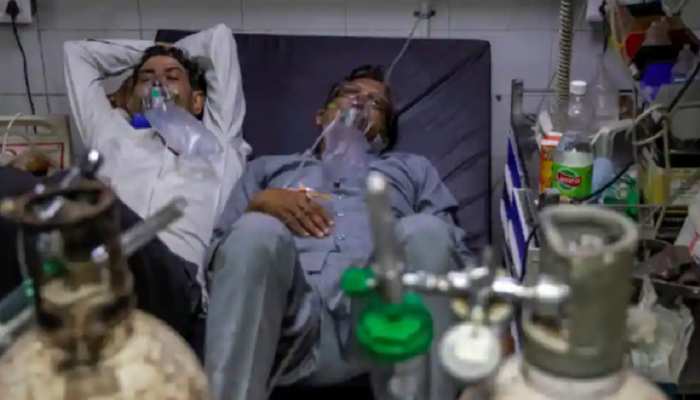 कोरोना की दूसरी लहर के बीच अस्पतालों में लापरवाही, आयुष चिकित्सक कर रहे हैं Covid वार्ड में ड्यूटी कोरोना की दूसरी लहर के बीच अस्पतालों में लापरवाही, आयुष चिकित्सक कर रहे हैं Covid वार्ड में ड्यूटी