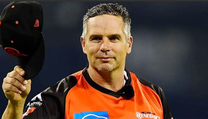 IPL खेल चुके Brad Hodge ने BCCI से मांगी अपनी सैलरी, 10 साल से फंसा हुआ है पैसा IPL खेल चुके Brad Hodge ने BCCI से मांगी अपनी सैलरी, 10 साल से फंसा हुआ है पैसा