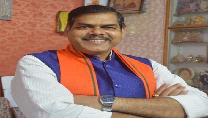 Gopalganj: बाढ़ की आशंका से दहशत में लोग, पूर्व MLA मिथिलेश तिवारी ने जल संसाधन विभाग के ऊपर लगाए गंभीर आरोप Gopalganj: बाढ़ की आशंका से दहशत में लोग, पूर्व MLA मिथिलेश तिवारी ने जल संसाधन विभाग के ऊपर लगाए गंभीर आरोप