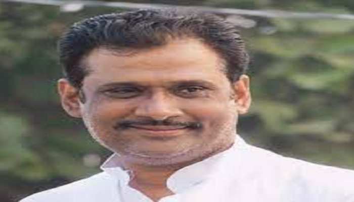 मुन्ना यादव का CM पर हमला, कहा-नीतीश जनता को सता रहे और अपराधियों के बूते सत्ता चला रहे मुन्ना यादव का CM पर हमला, कहा-नीतीश जनता को सता रहे और अपराधियों के बूते सत्ता चला रहे