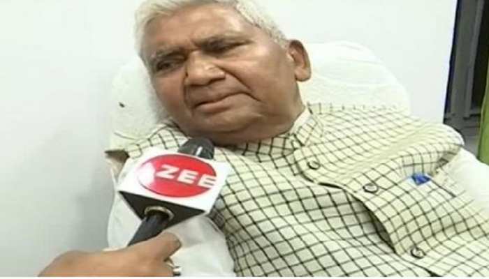 RJD पर रामचन्द्र पूर्वे की अनदेखी का आरोप, BJP बोली-वोट की राजनीति करने वाली पार्टी में परिवार हावी RJD पर रामचन्द्र पूर्वे की अनदेखी का आरोप, BJP बोली-वोट की राजनीति करने वाली पार्टी में परिवार हावी