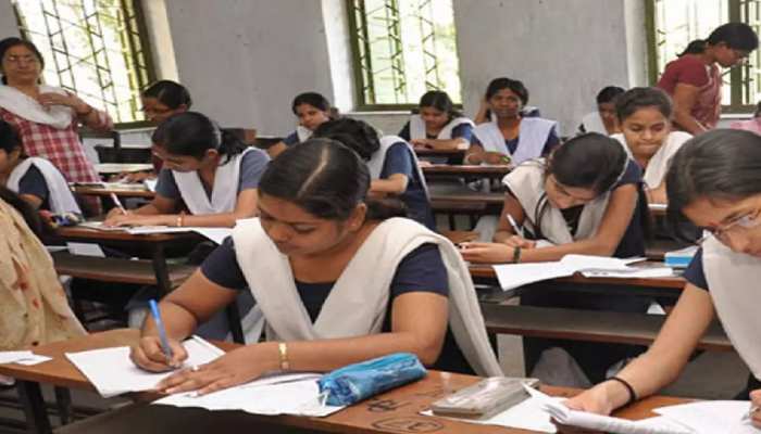 कोरोना में प्राइवेट स्कूल की फीस को लेकर विपक्ष हमलावर, बिहार सरकार से की कार्रवाई की मांग कोरोना में प्राइवेट स्कूल की फीस को लेकर विपक्ष हमलावर, बिहार सरकार से की कार्रवाई की मांग
