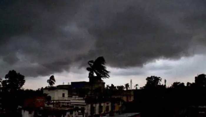 Bihar Weather Update: बारिश के साथ-साथ बिजली गिरने के आसार, मौसम विभाग ने जारी किया अलर्ट Bihar Weather Update: बारिश के साथ-साथ बिजली गिरने के आसार, मौसम विभाग ने जारी किया अलर्ट