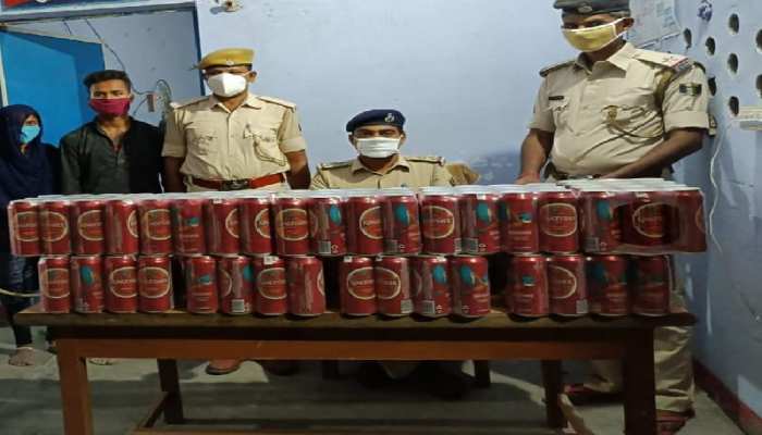 Bettiah: शराब माफियाओं पर चला पुलिस का डंडा, 14 कार्टन शराब के साथ 2 तस्कर गिरफ्तार Bettiah: शराब माफियाओं पर चला पुलिस का डंडा, 14 कार्टन शराब के साथ 2 तस्कर गिरफ्तार