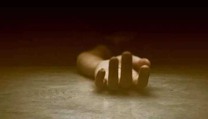 बहू के फैशन में गई सास की जान! कोई बता रहा लापरवाही तो किसी ने दिया हादसा करार बहू के फैशन में गई सास की जान! कोई बता रहा लापरवाही तो किसी ने दिया हादसा करार