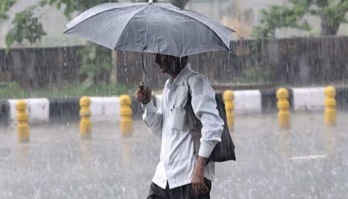 Weather News: उत्तरी बिहार, गंगा नदी किनारे बसे जिलों में भारी बारिश की आशंका, अलर्ट जारी Weather News: उत्तरी बिहार, गंगा नदी किनारे बसे जिलों में भारी बारिश की आशंका, अलर्ट जारी