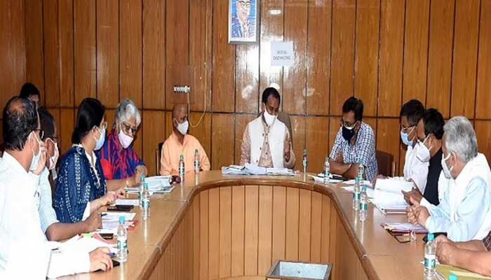 राज्य विश्वविद्यालयों के 394 पदों पर जल्द होगी भर्ती, 3 महीने में भर्ती प्रक्रिया पूरी करने के निर्देश राज्य विश्वविद्यालयों के 394 पदों पर जल्द होगी भर्ती, 3 महीने में भर्ती प्रक्रिया पूरी करने के निर्देश