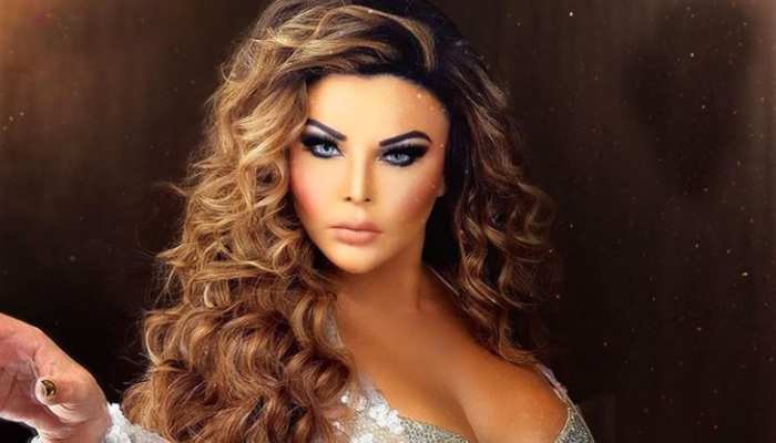 सड़क किनारे ऑटो ड्राइवर को सिखाया डांस, मजेदार है Rakhi Sawant का सॉन्ग प्रमोशन वीडियो सड़क किनारे ऑटो ड्राइवर को सिखाया डांस, मजेदार है Rakhi Sawant का सॉन्ग प्रमोशन वीडियो