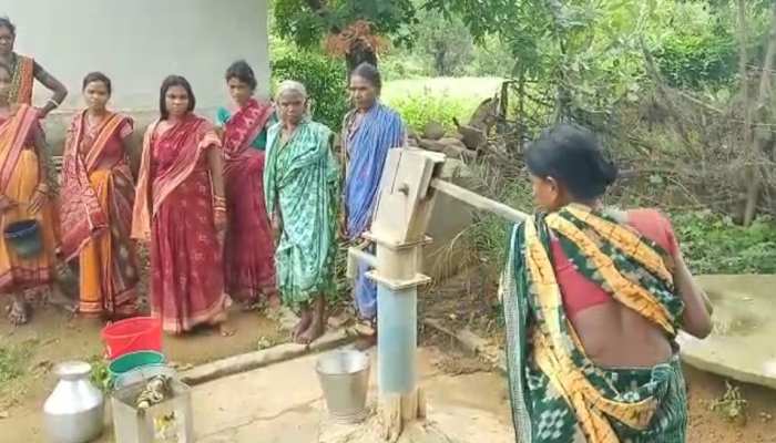 ବର୍ଷା ଋତୁରେ ବି ପାନୀୟ ଜଳ ସମସ୍ୟା ବର୍ଷା ଋତୁରେ ବି ପାନୀୟ ଜଳ ସମସ୍ୟା