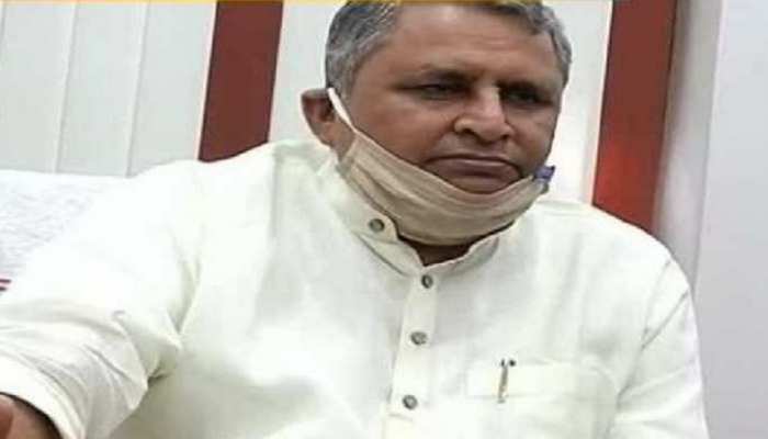 बिहार: शिक्षकों की नियुक्ति के दौरान 8000 पद खाली, मंत्री विजय चौधरी ने बताई वजह बिहार: शिक्षकों की नियुक्ति के दौरान 8000 पद खाली, मंत्री विजय चौधरी ने बताई वजह