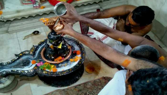 Sawan 2021: जान लें Shiva-Puja का सही तरीका और नियम, वरना झेलनी पड़ सकती है नाराजगी | Sawan Month 2021 start know right way to Shiva Puja vidhi and important rules |