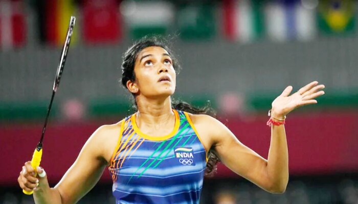 Tokyo Olympics 2020 Badminton: PV Sindhu knockout entry Cheung Ngan Yi pre  quarterfinals | Tokyo Olympics: पीवी सिंधु से मेडल की उम्मीद, लगातार 2 मैच  जीतकर नॉकआउट में हुई एंट्री| Hindi News