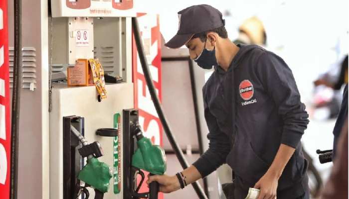 Petrol Diesel Price: बिहार में सस्ता या महंगा हुआ पेट्रोल-डीजल, फटाफट करें चेक Petrol Diesel Price: बिहार में सस्ता या महंगा हुआ पेट्रोल-डीजल, फटाफट करें चेक