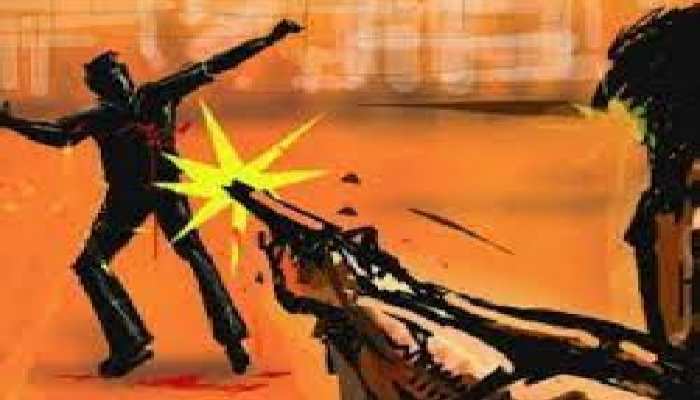 बिहार में अपराधी बेलगाम, घर के बाहर 2 लोगों की गोली मारकर हत्या बिहार में अपराधी बेलगाम, घर के बाहर 2 लोगों की गोली मारकर हत्या