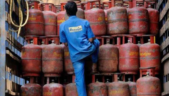 BPCL ର LPG ଗ୍ରାହକଙ୍କୁ ମିଳିବା ଜାରି ରହିବ ସବସିଡି, ତିଆରି କଲା ଏକ ଅଲଗା ପ୍ଲାଟଫର୍ମ BPCL ର LPG ଗ୍ରାହକଙ୍କୁ ମିଳିବା ଜାରି ରହିବ ସବସିଡି, ତିଆରି କଲା ଏକ ଅଲଗା ପ୍ଲାଟଫର୍ମ