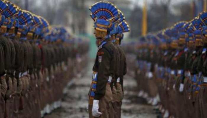 CRPF में 2439 पदों पर निकली बंपर वैकेंसी, मिलेगी अच्छी सैलरी, बस करें ये काम CRPF में 2439 पदों पर निकली बंपर वैकेंसी, मिलेगी अच्छी सैलरी, बस करें ये काम