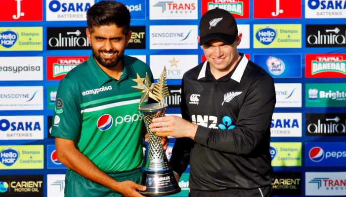 New Zealand Tour of Pakistan Cancelled due to security concern by NZC, PCB  left over helpless | Pakistan में हाई वोल्टेज ड्रामा! न्यूजीलैंड ने दिखाया  ठेंगा, मैच से चंद मिनट पहले कैंसिल