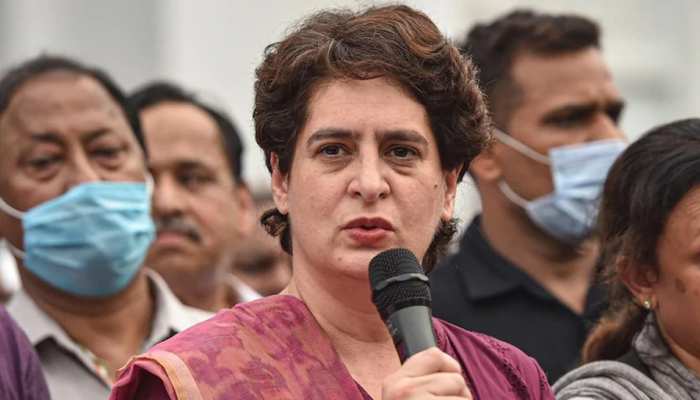 Lakhimpur: Priyanka Gandhi detain from Hargaon, UP congress claims police  arrested Priyanka Gandhi Vadra | लखीमपुर खीरी जा रहीं प्रियंका गांधी को  पुलिस ने हिरासत में लिया, मारे गए किसानों ...