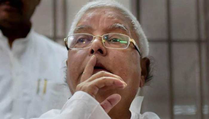 बिहार के विशेष राज्य के दर्जे पर लालू बोले-नीतीश कुमार लोगों को बेवकूफ बनाते हैं