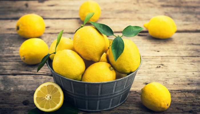Many Health Benefits of lemon the right way to consume lemon brmp | Benefits of lemon: इस तरह करें 1 नींबू का सेवन, पेट से जुड़ी बीमारी होगी ठीक, घट जाएगा वजन,