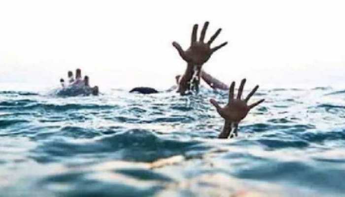 आगरा: मूर्ति विसर्जन के दौरान हादसा, 2 सगे भाई समेत 5 युवक नदी में डूबे आगरा: मूर्ति विसर्जन के दौरान हादसा, 2 सगे भाई समेत 5 युवक नदी में डूबे