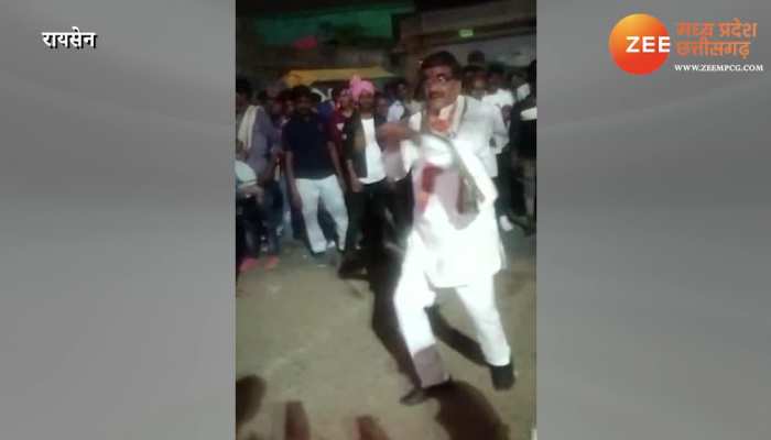 congress mla showed feats swung stick in raisen mpap