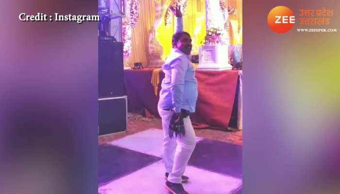 Bhojpuri song par Uncle ne matkai waist Users says Chacha giving competition to Amrapali Dubey SPUP