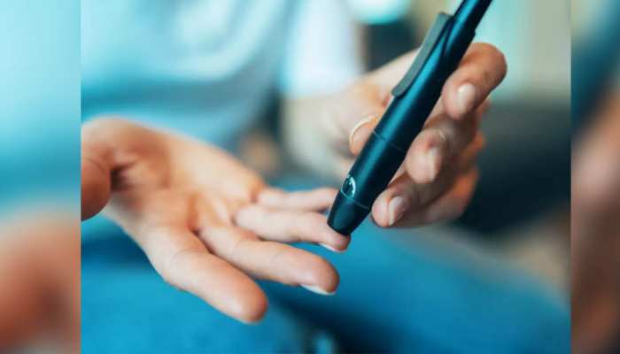 Diabetes के इन शुरुआती लक्षणों को ज्यादातर लोग करते हैं नजरअंदाज, न करें ये गलती Diabetes के इन शुरुआती लक्षणों को ज्यादातर लोग करते हैं नजरअंदाज, न करें ये गलती