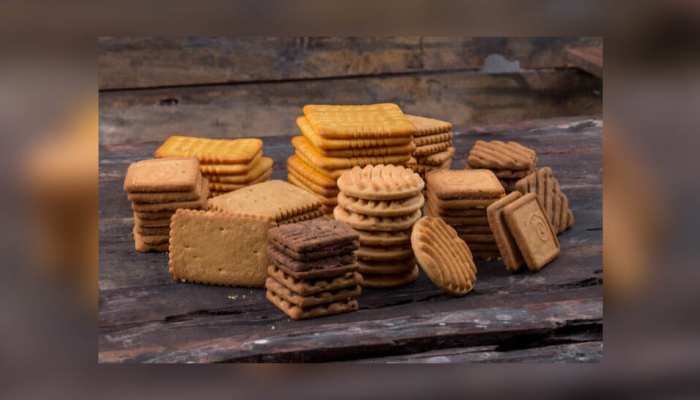 Biscuits: दिन में कई बार खाते हैं बिस्किट, तो जा सकती है आपकी जान! Biscuits: दिन में कई बार खाते हैं बिस्किट, तो जा सकती है आपकी जान!