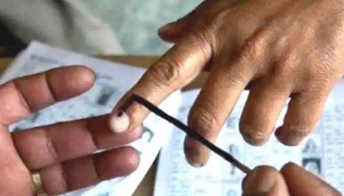 Chhattisgarh Municipal election 2021 Voting in 171 wards today full details  of polling stations and strong roo | Chhattisgarh Municipal election 2021:  171 वार्डों में आज Voting, देखिए मतदान केंद्र और स्ट्रांग