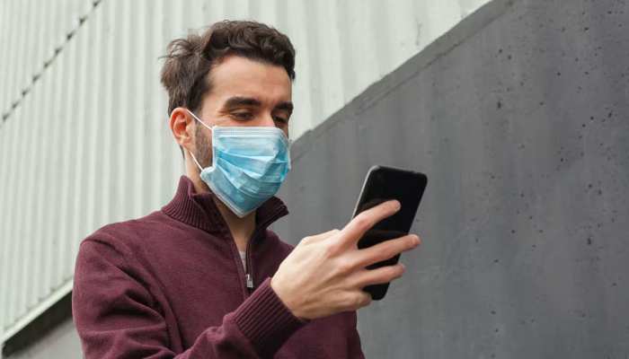 आपके Smartphone पर हो सकते हैं कोविड-19 के वायरस! करें ये काम और बीमारी से रहें Safe