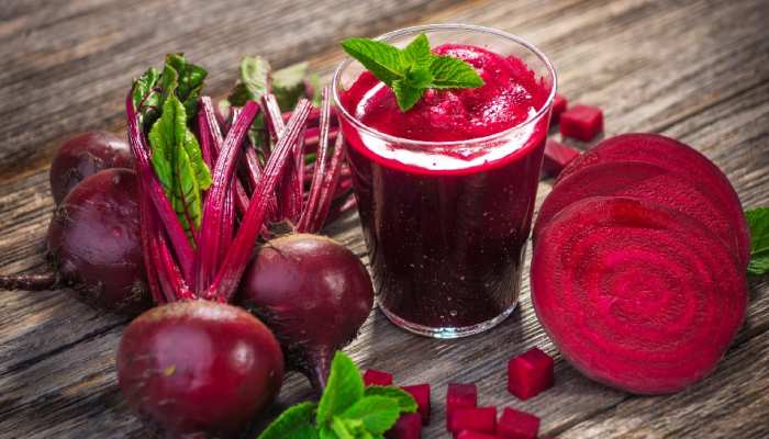 many health benefits of beetroot juice chukandar juice ke fayde in hindi  brmp | आपको इन बीमारियों से बचाता है चुकंदर जूस, चेहरे पर बढ़ जाती है चमक,  जानिए इसके 6 जबरदस्त