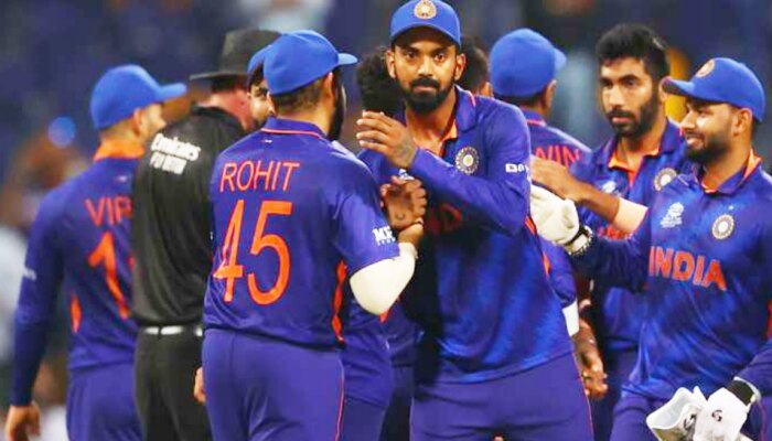 team india mayank agarwal BCCI odi squad india vs west indies odi series covid 19|BCCI का नया पैंतरा, अचानक टीम इंडिया में इस खतरनाक प्लेयर की हुई एंट्री| Hindi News