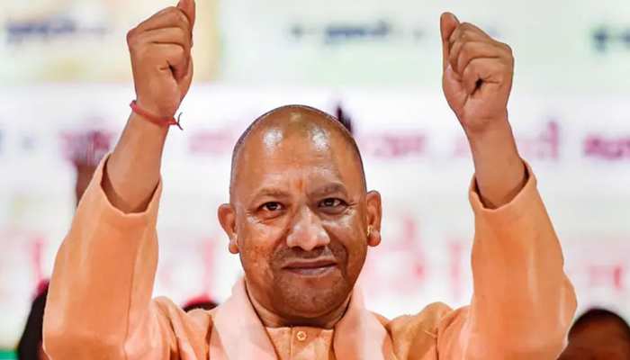 25 मार्च को यूपी के सीएम पद की शपथ लेंगे योगी आदित्यनाथ, अखिलेश यादव को भेजा जाएगा न्योता