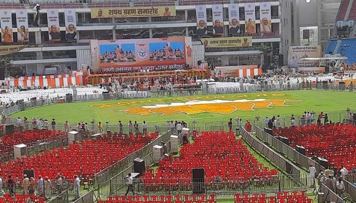 Yogi Adityanath Shapath Grahan Live: CM yogi adityanath oath ceremony as UP  chief minister live update in lucknow | LIVE: योगी कैबिनेट में 52 मंत्री  लेंगे शपथ, यहां देखें फाइनल लिस्ट |