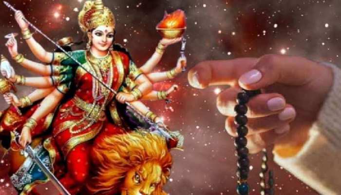 इस विधि से करें पूजा और जानें व्रत के नियम, देवी होंगी प्रसन्न