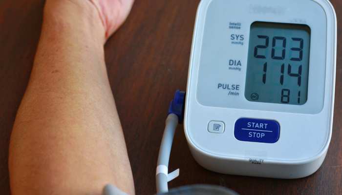 high blood pressure symptoms in hindi