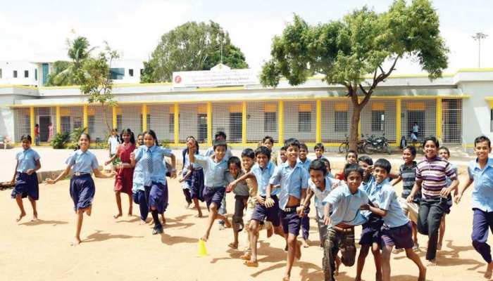 50000 government school closed in all over India see details here | इन  राज्यों में बंद हुए सबसे ज्यादा सरकारी स्कूल, लेकिन बंगाल में बढ़ी संख्या |  Hindi News, शिक्षा
