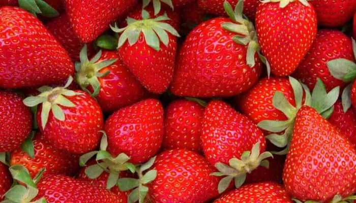 कई बीमारियों की वजह बन सकती है स्ट्रॉबेरी, यहां जानें इसके साइड इफेक्ट