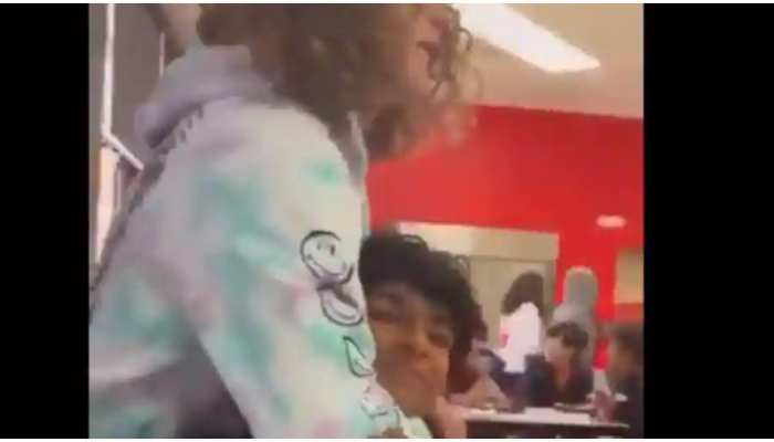 टेक्सास के स्कूल में भारतीय अमेरिकी छात्र का दबाया गला, सोशल मीडिया पर वीडियो वायरल