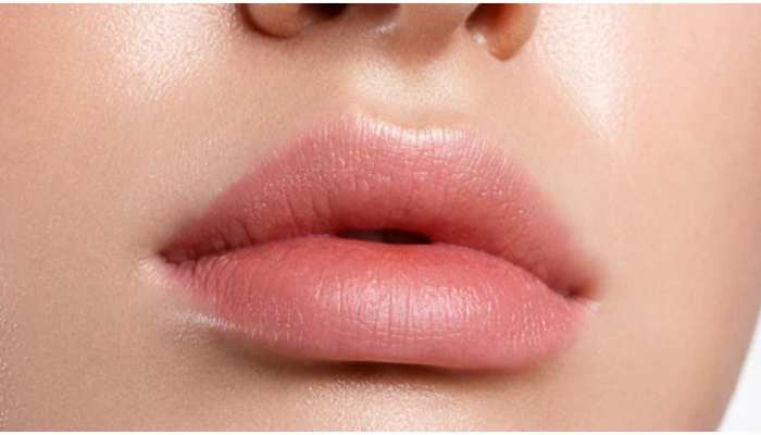 how to red lips naturally in hindi