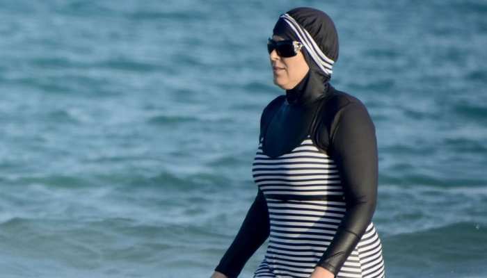 फ्रांस में मुस्लिम महिलाओं के पहनावे को लेकर नए फरमान के बाद छिड़ा विवाद