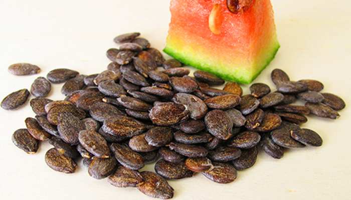 Watermelon seeds benefits in male it improve erectile dysfunction and  increase stamina shighrapatan SMI | Watermelon seeds benefits: शादीशुदा  पुरुषों के लिए बेमिसाल चीज है तरबूज के बीज; इन तरीकों से ...