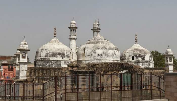 सपा सांसद का विवादित बयान- मस्जिद कोई नहीं छीन सकता, हर कुर्बानी देने को तैयार