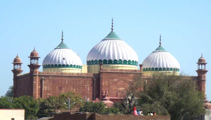 हिंदू महासभा ने कोर्ट में दी अर्जी, शाही ईदगाह को बताया श्रीकृष्ण का असली गर्भगृह