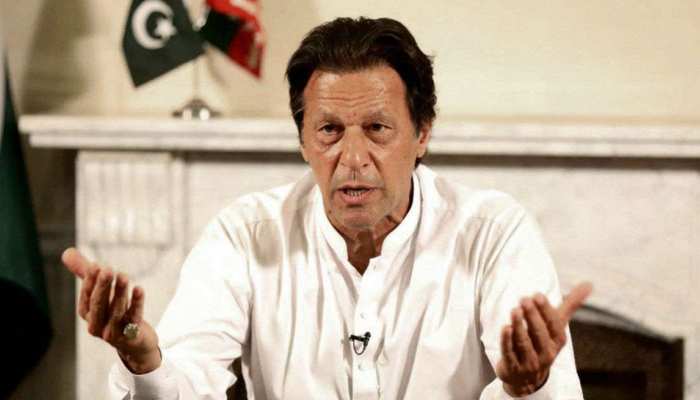 इमरान खान ने फिर की भारत की तारीफ, पाकिस्तान सरकार के खिलाफ उगला जहर