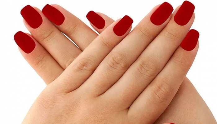 Healthy Nails Common Mistakes To Avoid In Hindi Cutting Polish Paint moisturizer Balanced Diet | Nails Beauty Mistakes: नाखूनों की केयर करते वक्त न करें ये गलतियां, खराब हो सकता है शेप | Healthy Nails Common Mistakes To Avoid In Hindi Cutting Polish Paint moisturizer Balanced Diet | Nails Beauty Mistakes: नाखूनों की केयर करते वक्त न करें ये गलतियां, खराब हो सकता है शेप |